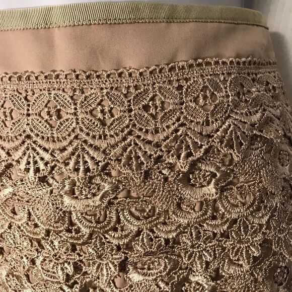 Sans Souci Size S Tan Lace Mini Skirt! - Picture 3 of 6